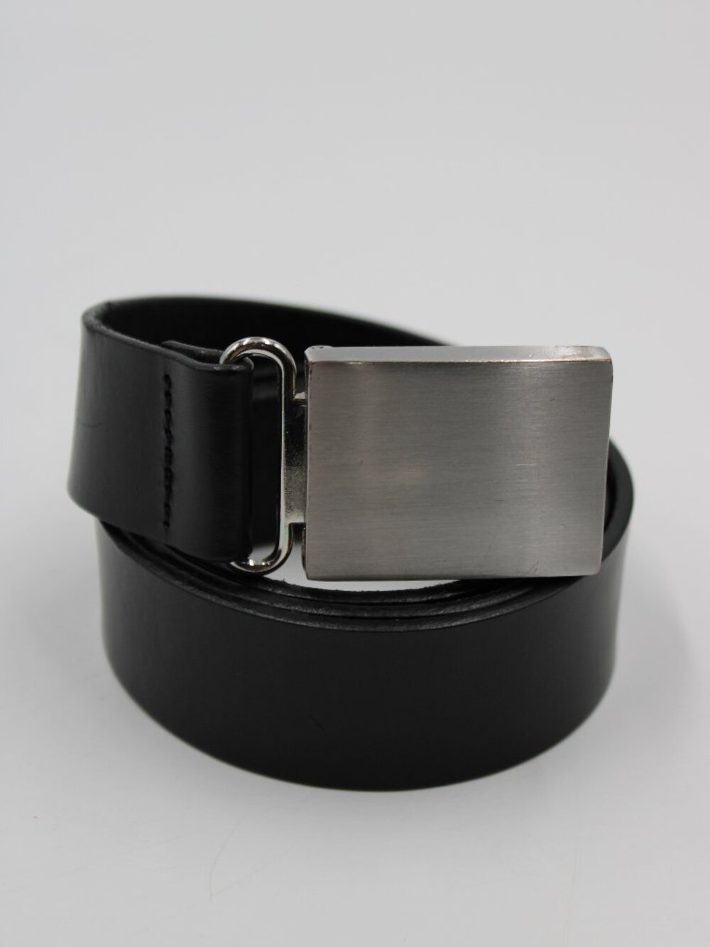 Banana Republic Genuine Leather Belt Black Mens Size 34 Silver Buckle No Holes